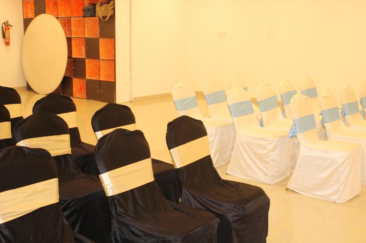 Vedic Village Sriperumbudur Formerly Known As Citrus Hotel Exterior photo